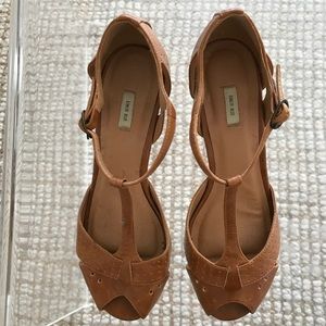 Urban Outfitters Kimchi Blue Heels